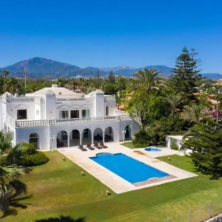 Villa The Palace Marbella - Lavish Beachfront *