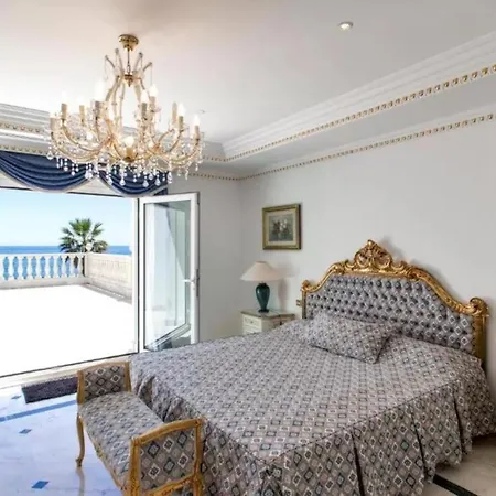 Villa The Palace Marbella - Lavish Beachfront *