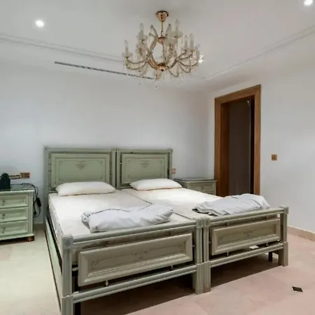 Villa The Palace Marbella - Lavish Beachfront *