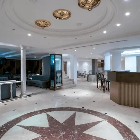The Palace Marbella - Lavish Beachfront * Estepona